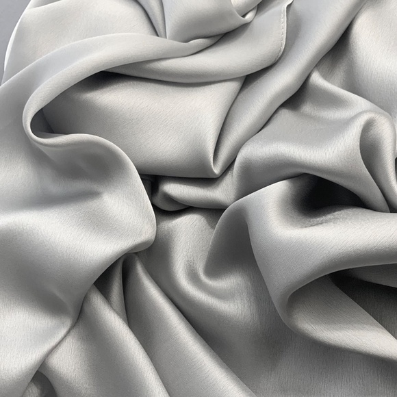 Silver Grey 100% SILK SATIN Large Shawl Scarf Wedding Cover Up Evening Wrap - Picture 4 of 6